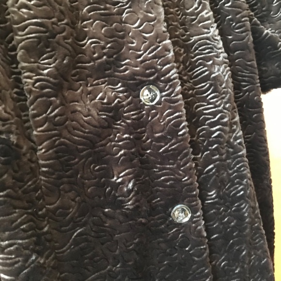ASHRO LONG CHOCOLATE BROWN FAUX FUR COAT - Picture 4 of 15
